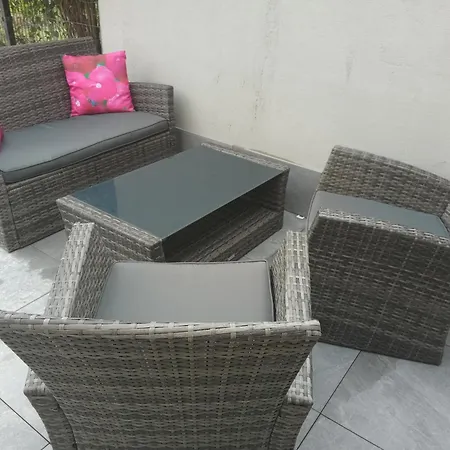 Le Club De La Source アパート *